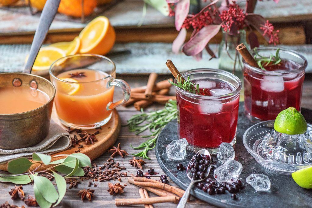 Getränke zu Weihnachten: Apfel-Orangen-Punch, Blaubeer-Zimt-Drink